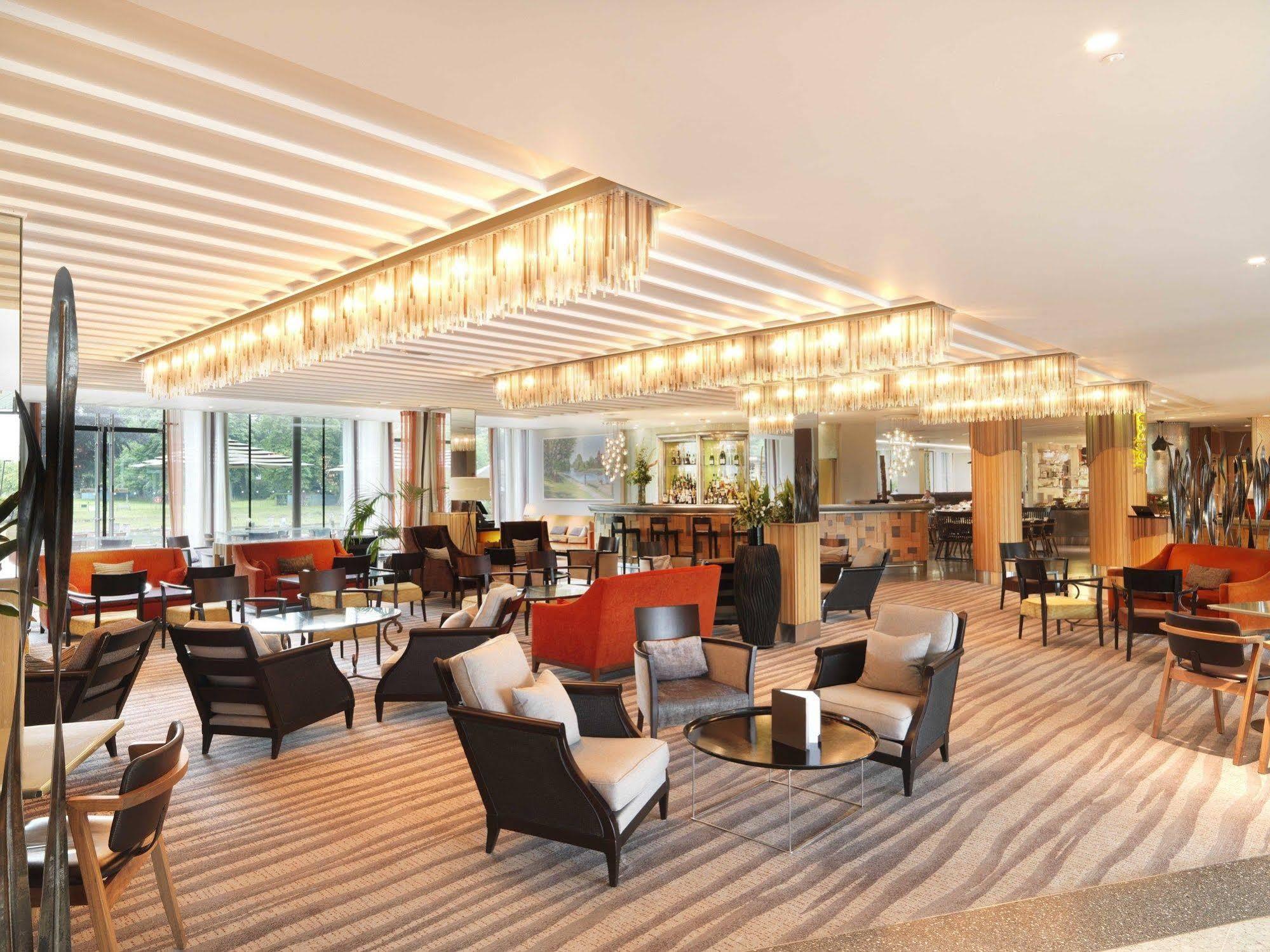 מלון אגהאם The Runnymede On Thames (Adults Only) מראה חיצוני תמונה