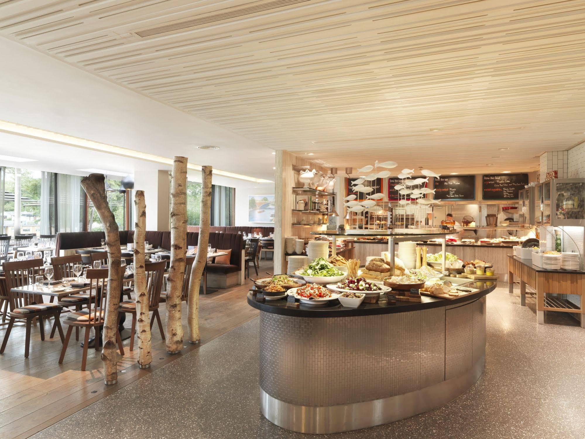 מלון אגהאם The Runnymede On Thames (Adults Only) מראה חיצוני תמונה