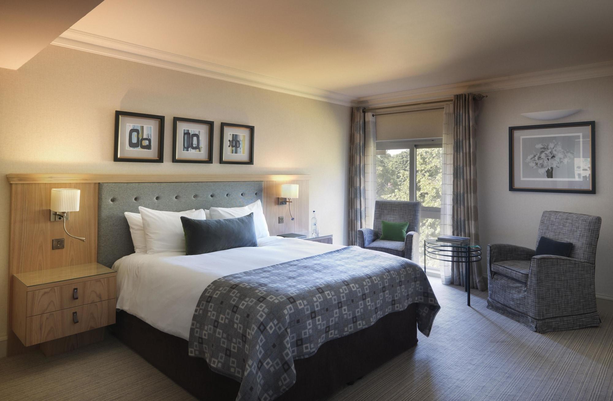 מלון אגהאם The Runnymede On Thames (Adults Only) מראה חיצוני תמונה