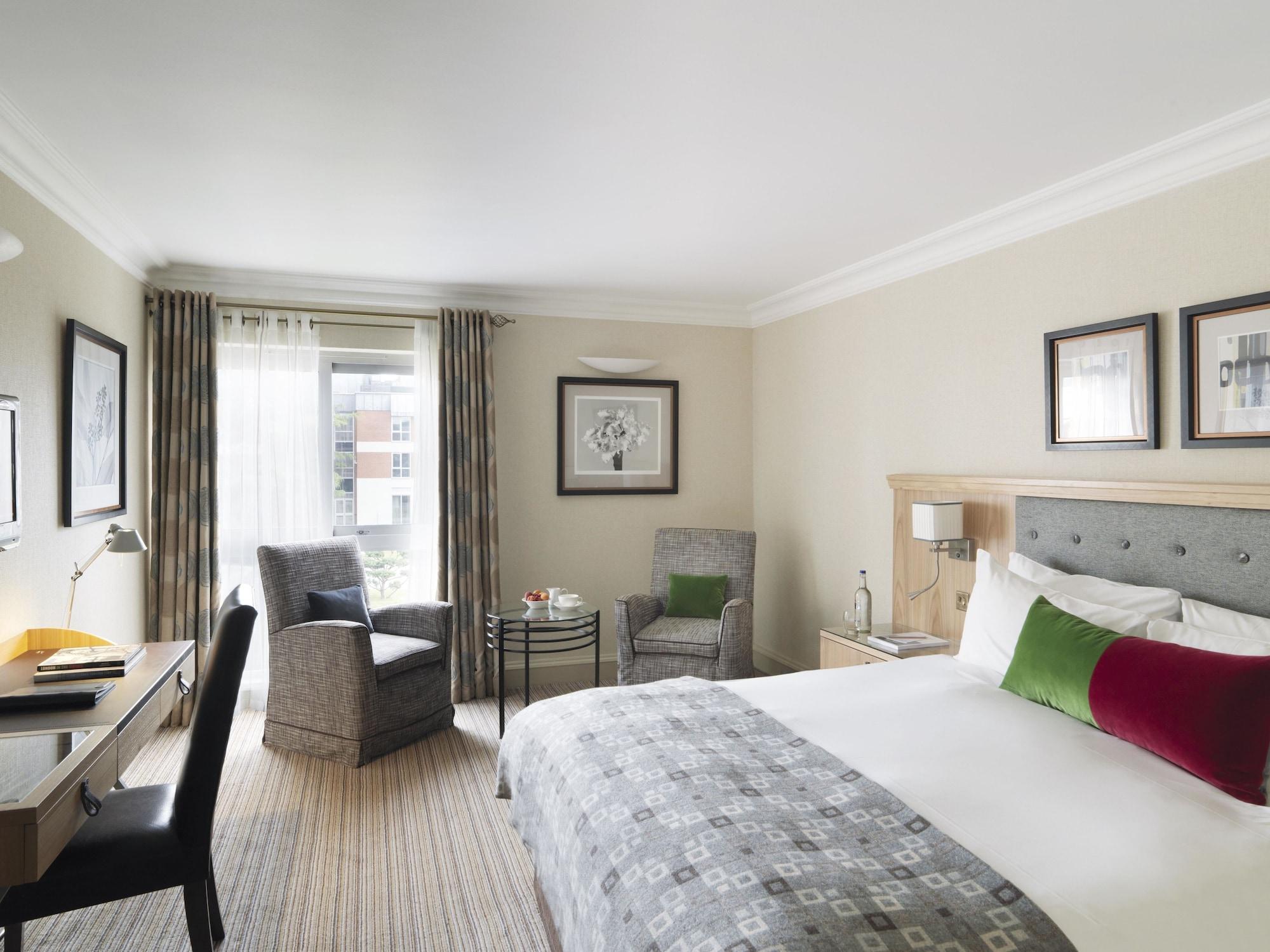 מלון אגהאם The Runnymede On Thames (Adults Only) מראה חיצוני תמונה