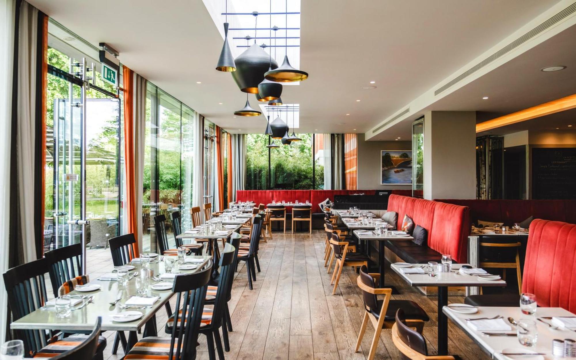 מלון אגהאם The Runnymede On Thames (Adults Only) מראה חיצוני תמונה