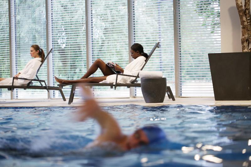 מלון אגהאם The Runnymede On Thames (Adults Only) מראה חיצוני תמונה